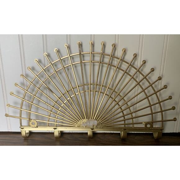 Sun Shaped Boho Key Rack Gold W 5 Hooks 15” X 8.5” 1.5” - Picture 3 of 4